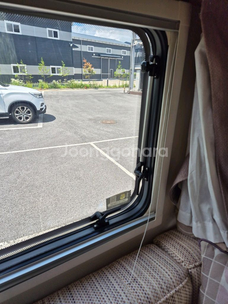 고급진 카라반 2017년식 유니콘3 발렌시아--8