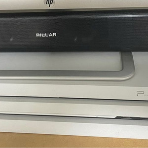 플스4프로 1TB 판매합니다(게임7종,스피커 포함)
