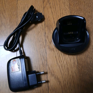 LG IM-S110 충전기와 충전케이블