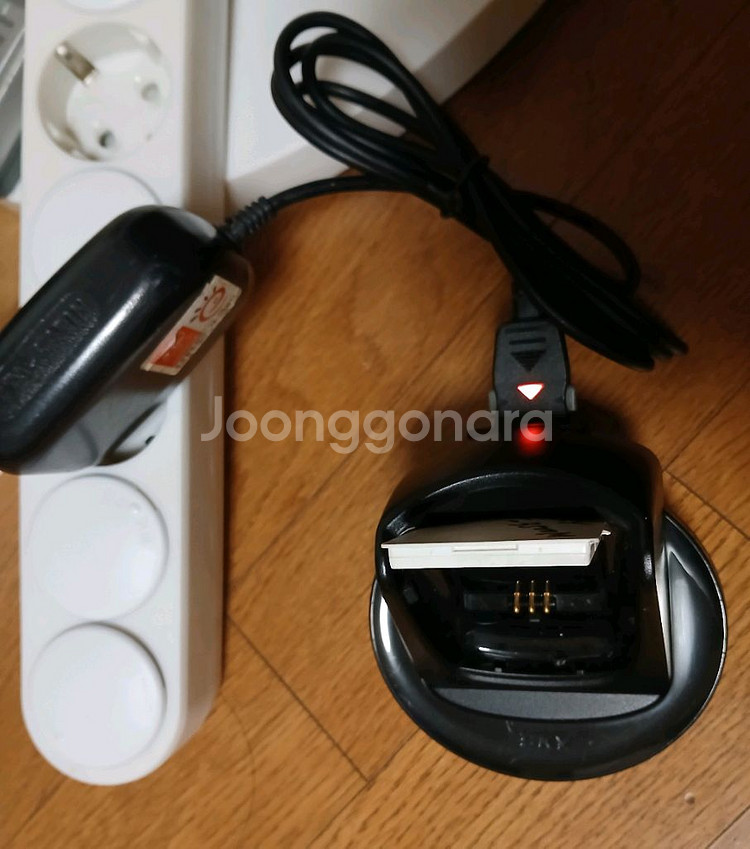 LG IM-S110 충전기와 충전케이블--2