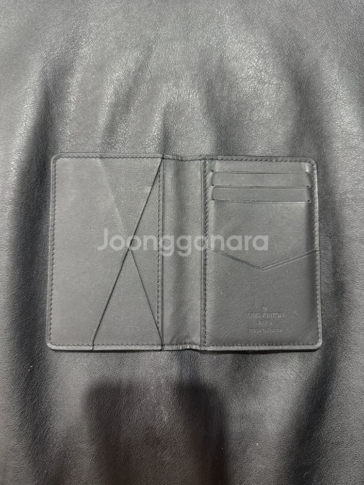 루이비통 모노그램 섀도우 지갑--1