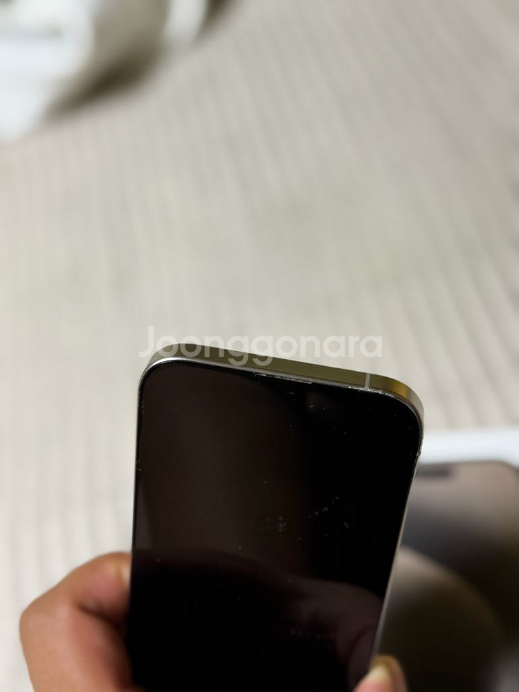 아이폰 15프로 내츄럴티타늄 128gb 판매합니다--7