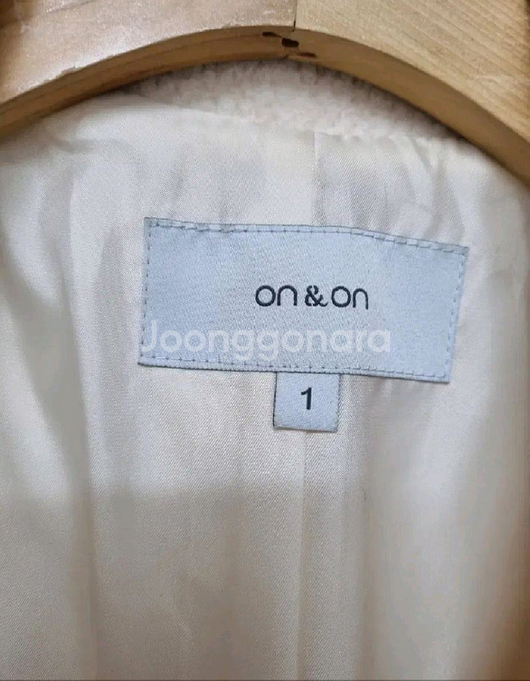 온앤온 양모 자켓 (아이보리)--5
