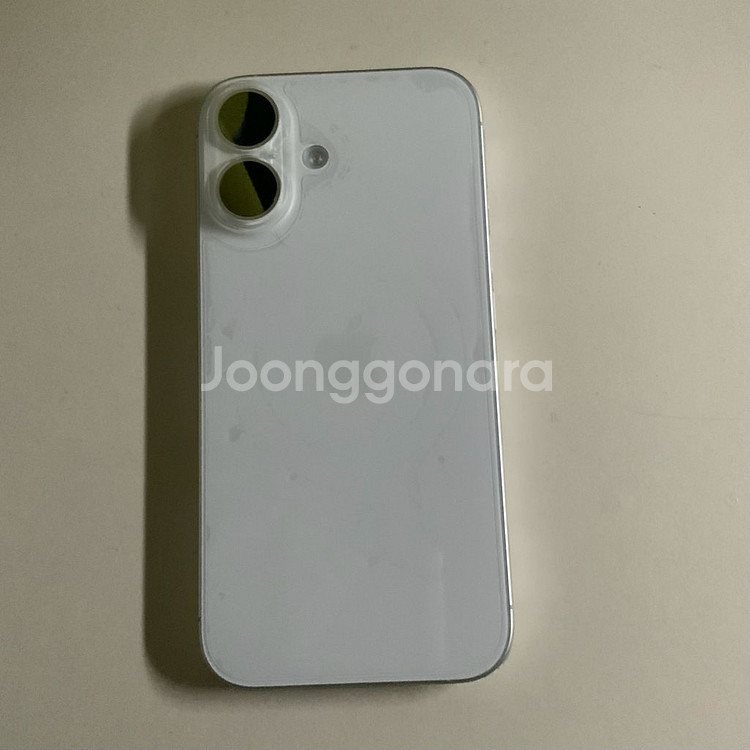 아이폰 16 화이트 256G 팝니다--2
