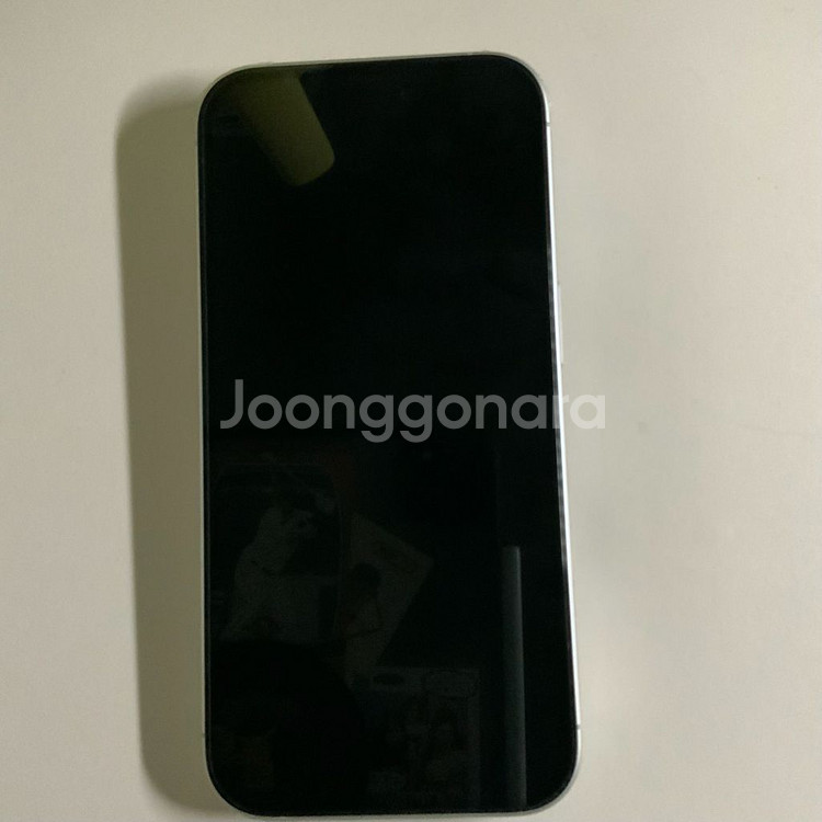 아이폰 16 화이트 256G 팝니다--3