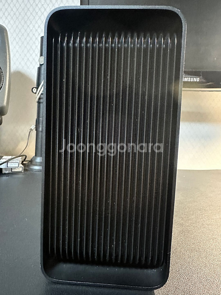 선더볼트 eGPU 박스+ Radeon RX Vega64--3