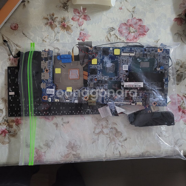 한성노트북 TFX255GS 부품으로 판매--1