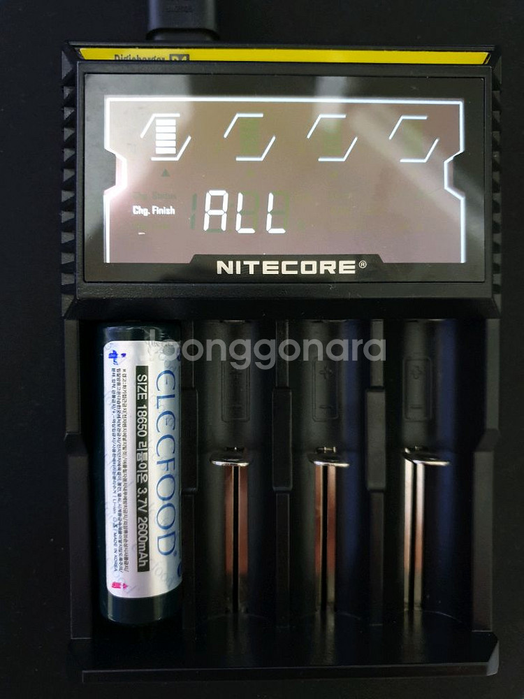 나이트코어D4충전기18650배터리9개삼성제트배터리3팩--4