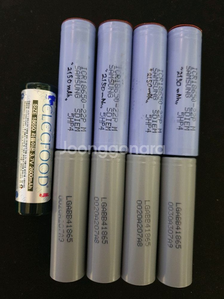 나이트코어D4충전기18650배터리9개삼성제트배터리3팩--1