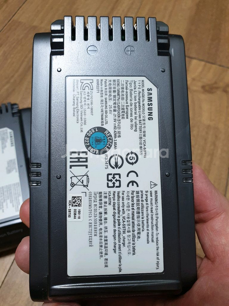 나이트코어D4충전기18650배터리9개삼성제트배터리3팩--7