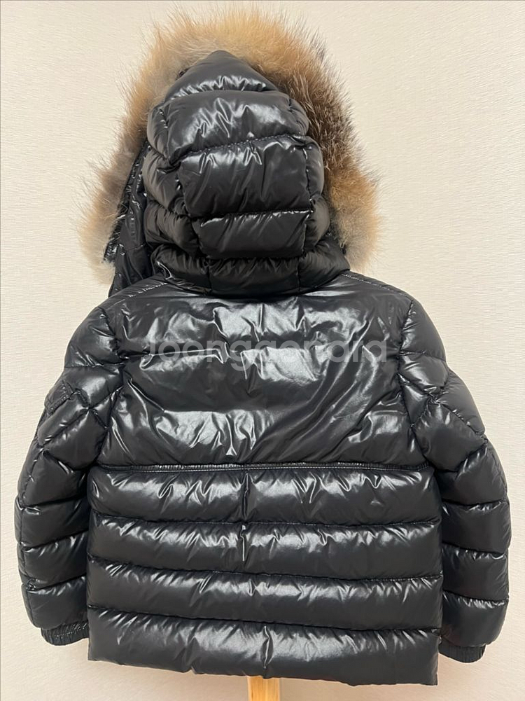 몽클레어 뉴바이런 패딩 유광 6Y--4