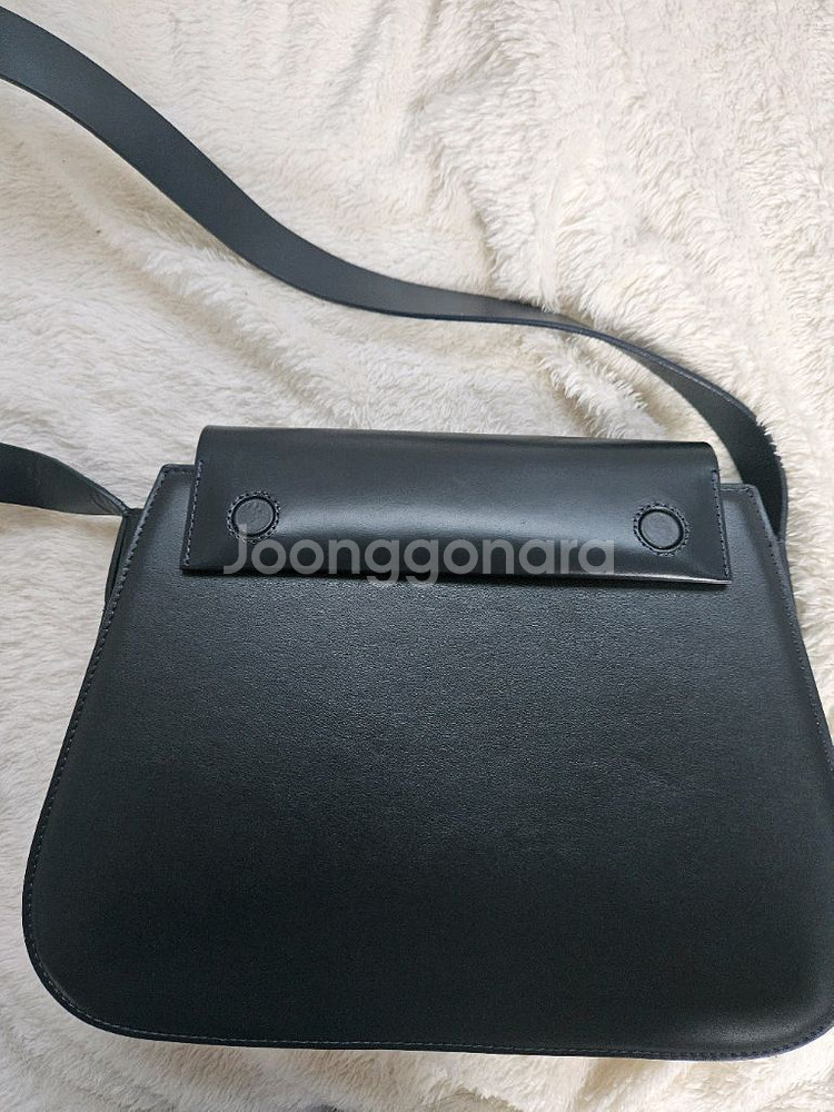 cos 코스 가죽 가방 (네고가능)--2