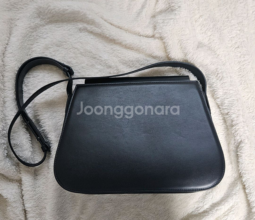 cos 코스 가죽 가방 (네고가능)--1