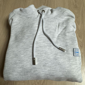 솔리드옴므 후드티 라이트그레이 105(50) 팝니다