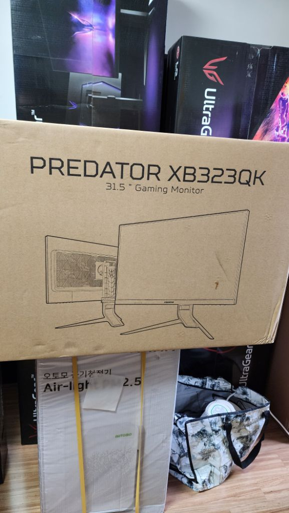 에이서 32인치 UHD4K 144Hz 게이밍모니터 이미지