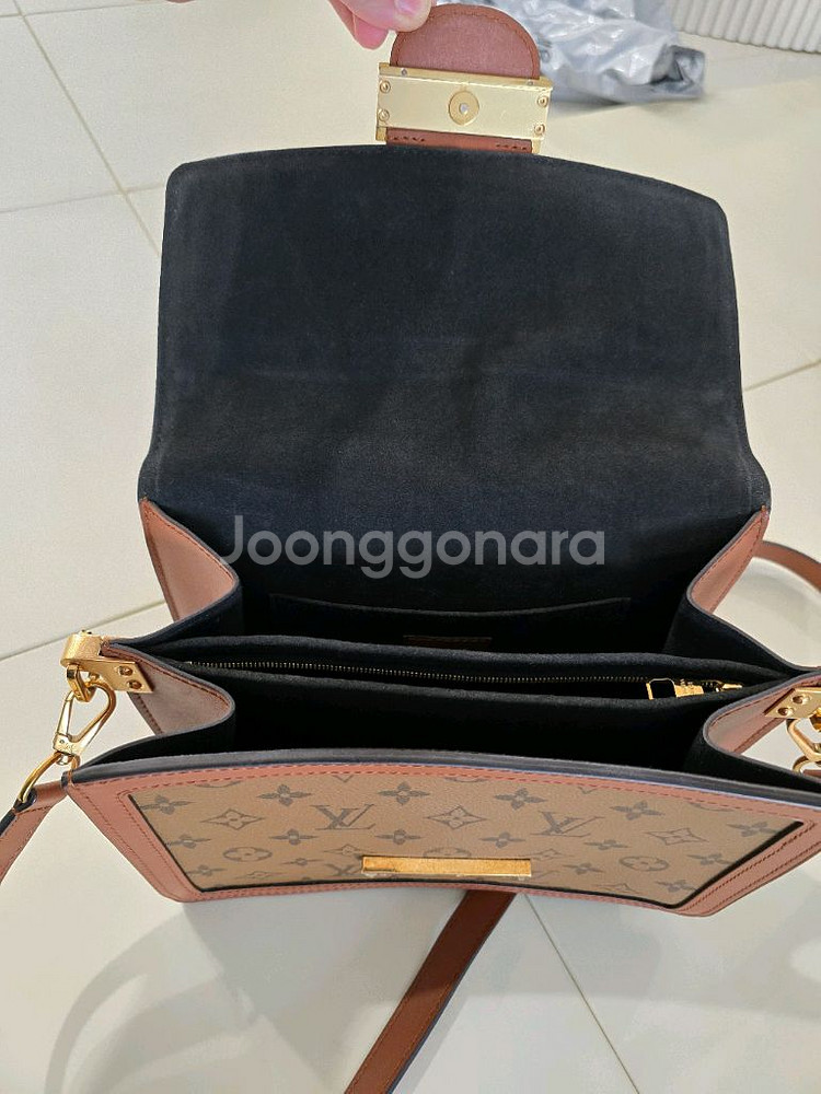 루이비통 도핀 모노그램 M44391--1