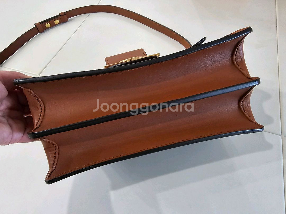 루이비통 도핀 모노그램 M44391--6