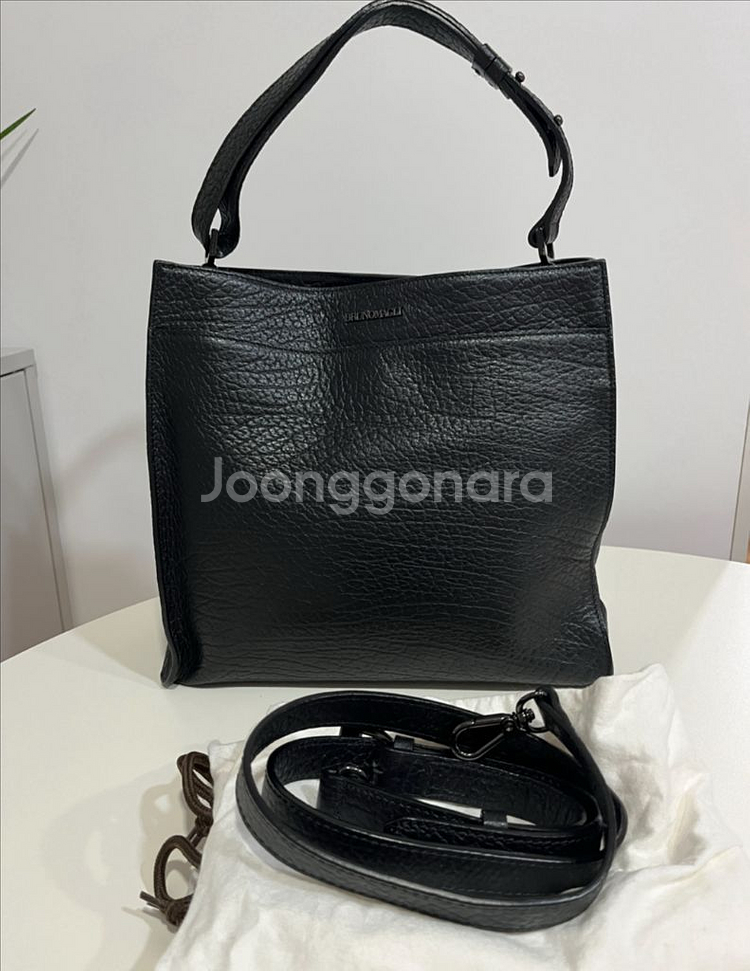 금강제화 브루노말리 소가죽 가방 크로스백--1