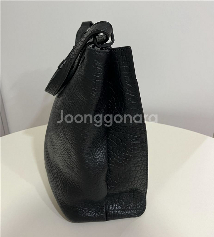 금강제화 브루노말리 소가죽 가방 크로스백--4