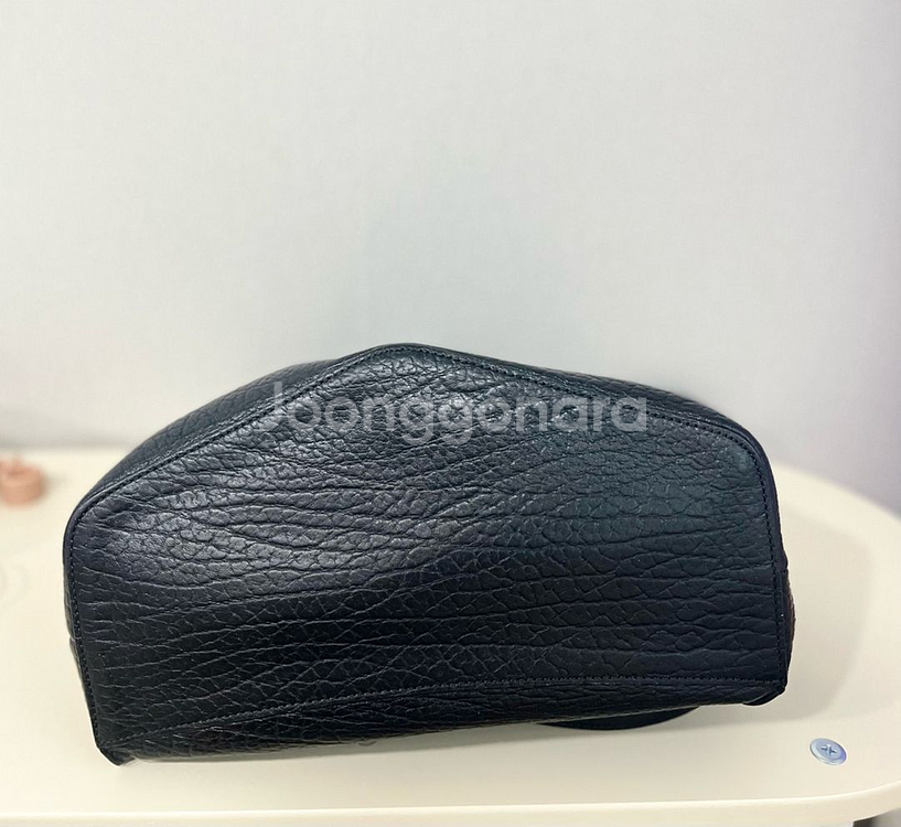 금강제화 브루노말리 소가죽 가방 크로스백--8