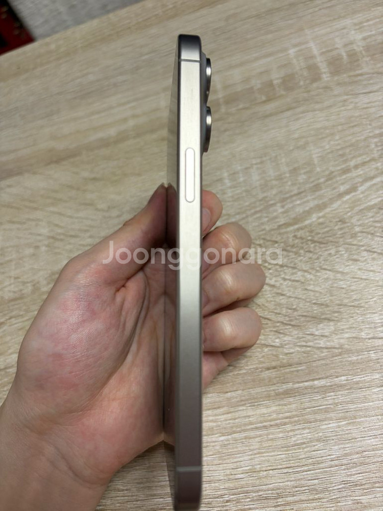 아이폰 15 pro max 내츄럴 티타늄 256GB--5