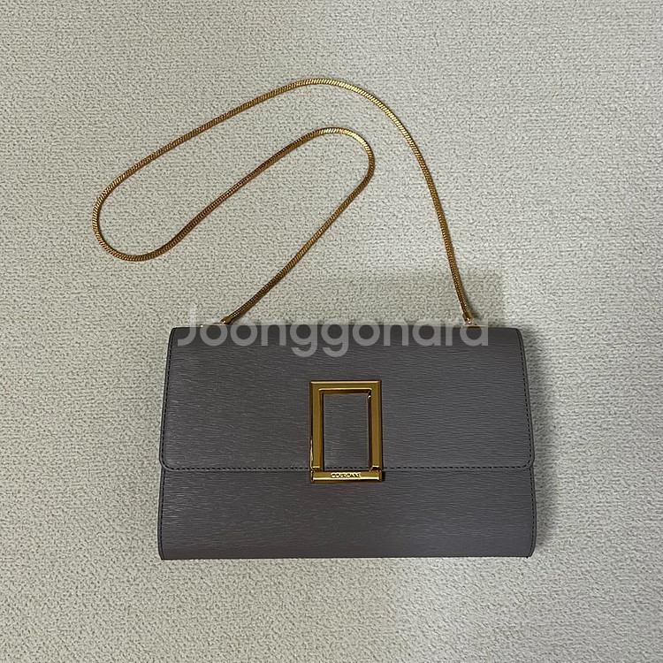 (새제품) 쿠론 가방 클러치 숄더백--2