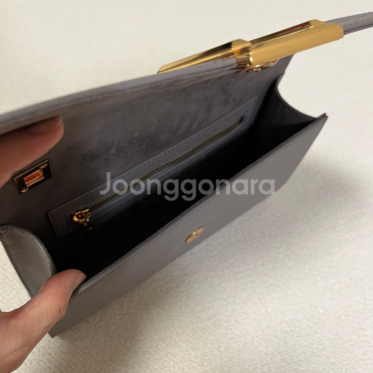 (새제품) 쿠론 가방 클러치 숄더백--8