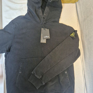 스톤아일랜드 후드티셔츠 블랙(XL size)