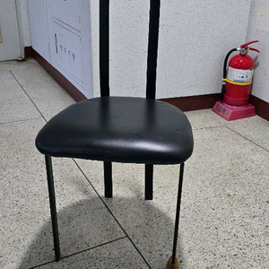 탁자용 철제 가죽 의자 4개세트