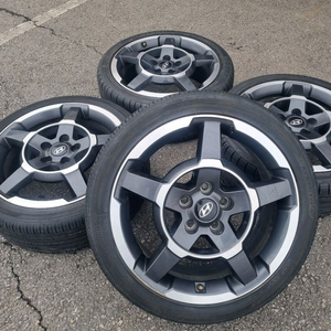 아반떼 18인치 2254018 중고 휠타이어 팝니다