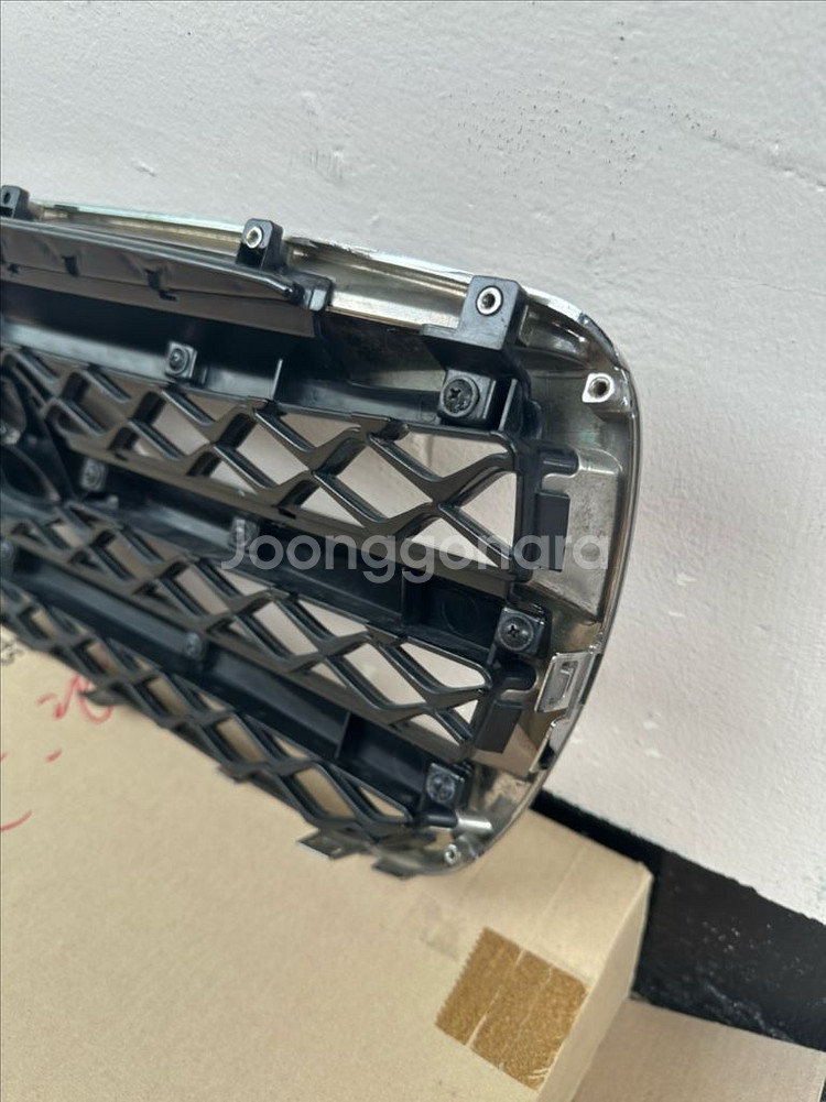 싼타페 더스타일 12년식 라디에이터 그릴 (가격 낮춤)--4