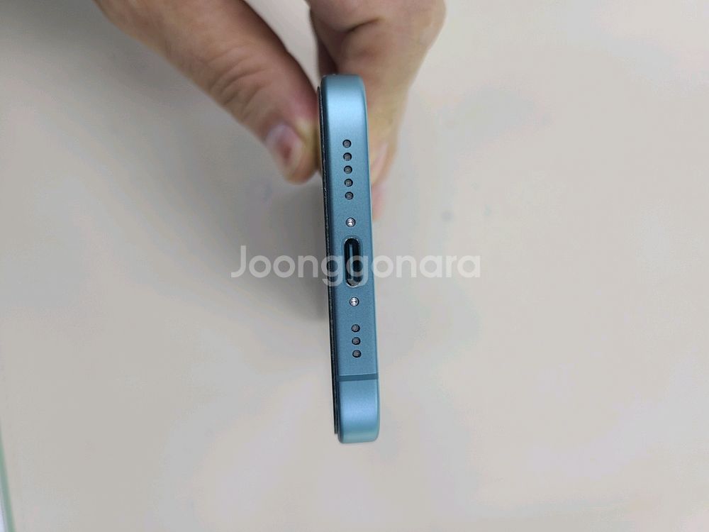 아이폰16 256G 밧데리100프로 자급제폰 실사용6일--6