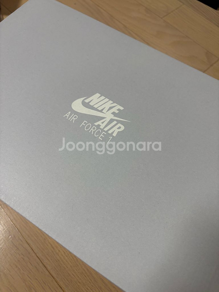 나이키 에어포스 로우 화이트 285--1