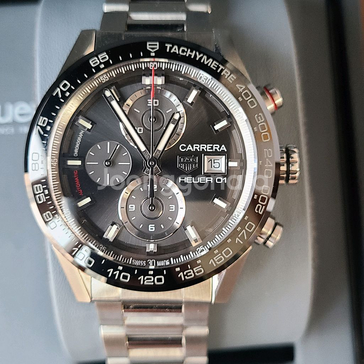 태그호이어 호이어01 크로노그래프 43미리. 국내 풀박--0