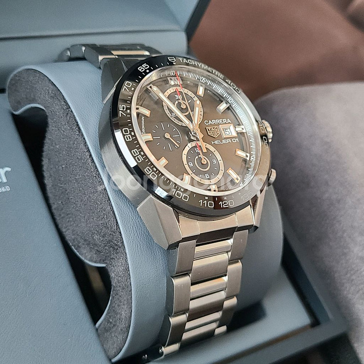 태그호이어 호이어01 크로노그래프 43미리. 국내 풀박--3