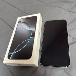 아이폰 16프로맥스 256gb 화이트