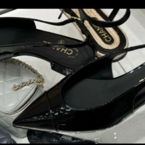 샤넬 에나멜 슬링백 38.5