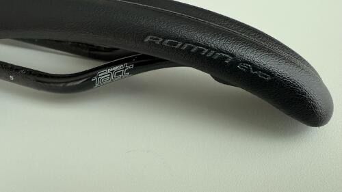 로민 에보 프로 안장--2