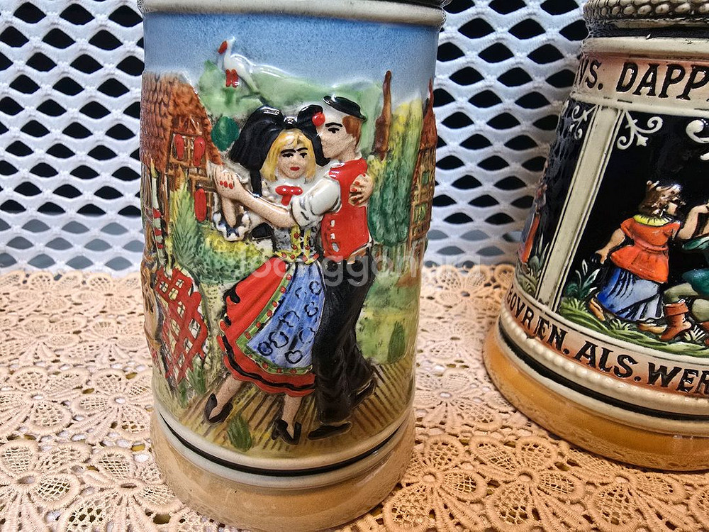 취미로 모은 독일 도자기 맥주컵 5점.미사용--6