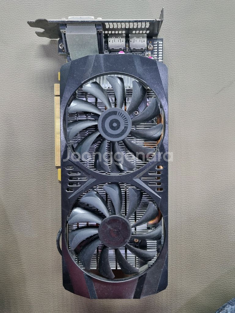 고장난 그래픽카드 RX570 8G팜(택포)--0