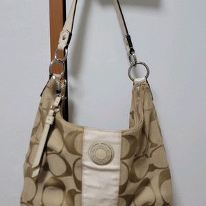 코치 시그니처 숄더백(정품)