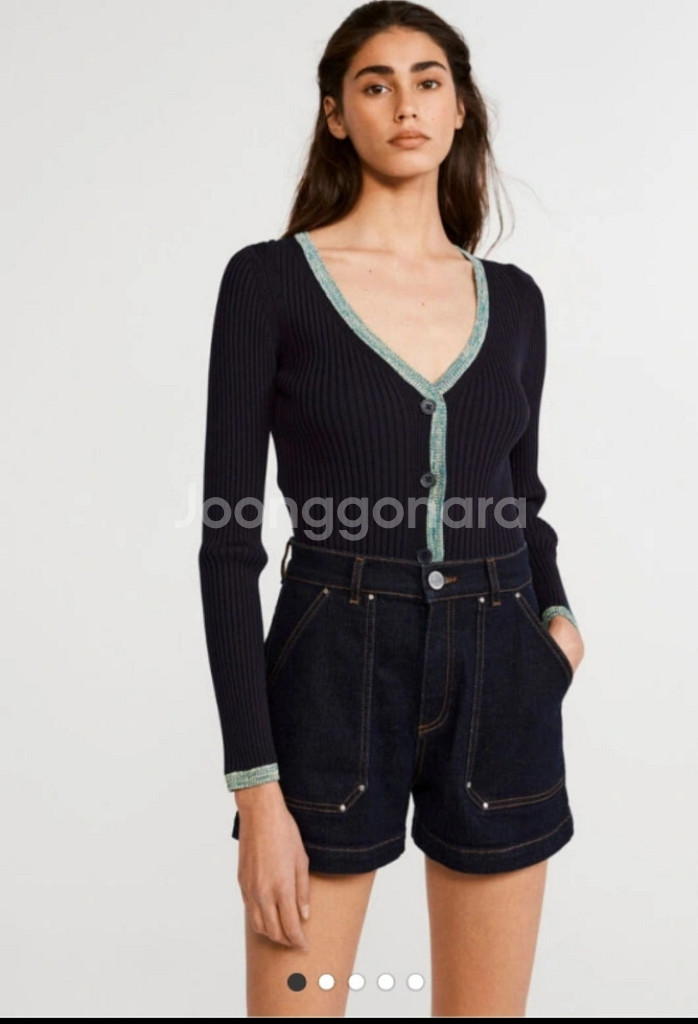 끌로디피에로 컨트라스트 리브 슬림핏 골지 가디건--1