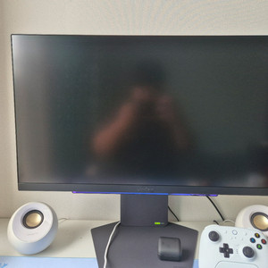 LG 27gs94u 4k1 44hz모니터 팝니다.