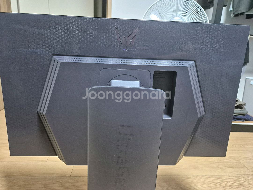 LG 27gs94u 4k1 44hz모니터 팝니다.--2