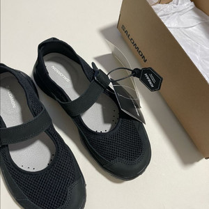살로몬 메리제인 블랙 230 새상품