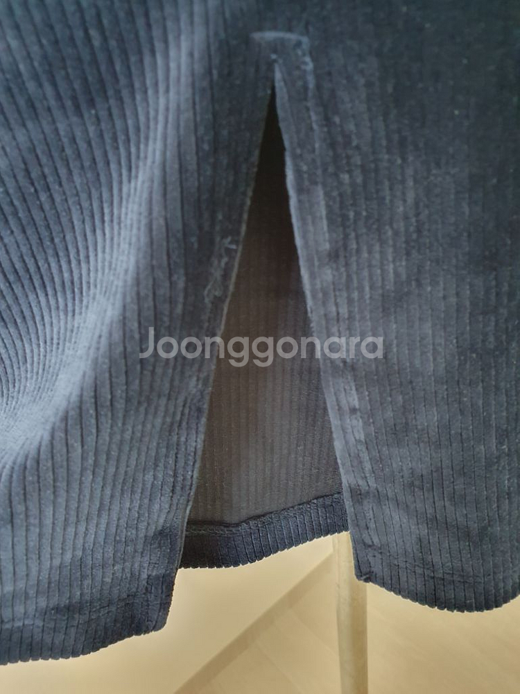(상태좋음)조르쥬레쉬 골지 벨벳 스커트 55~66반--2