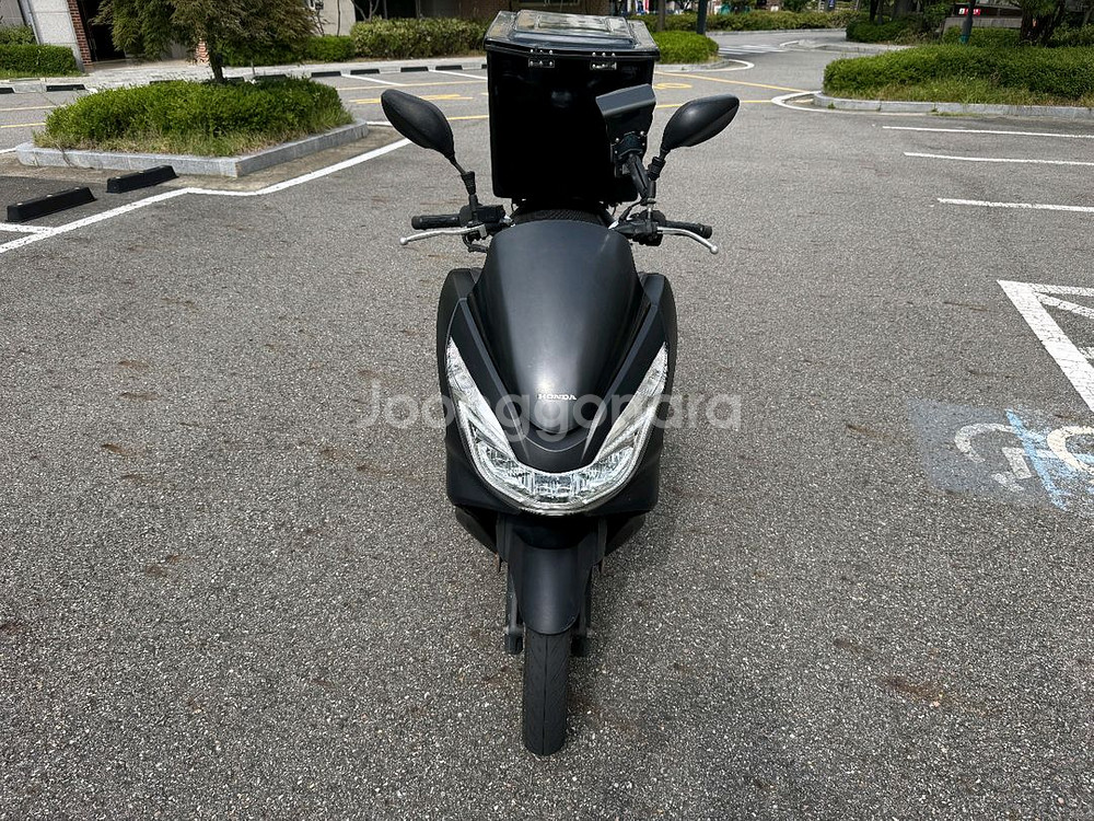 혼다 pcx125 16년 짧은키로수 배달풀셋팅 팝니다--5