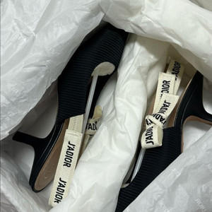 디올 JADIOR 블랙 펌프스 34.5