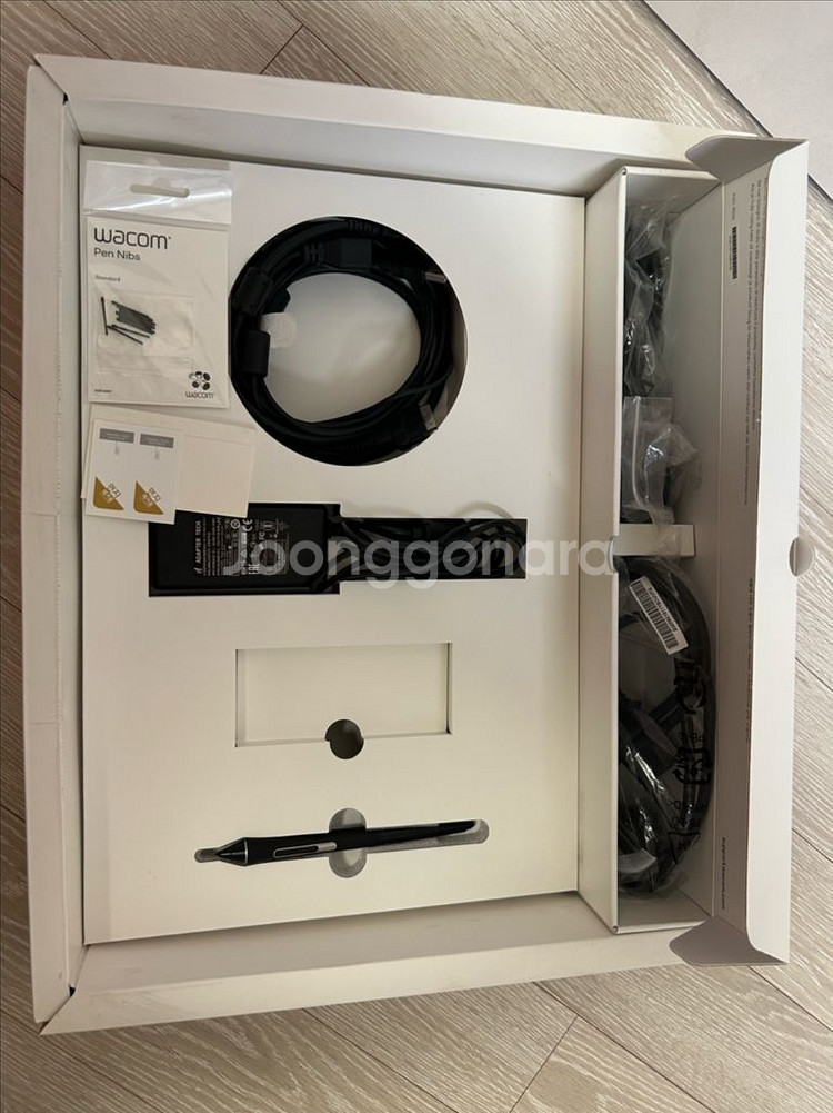 와콤 신티크 16 DTK-1660--1