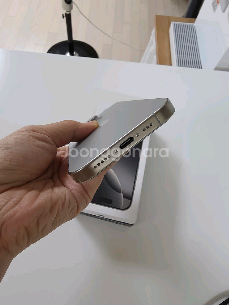 아이폰16 프로 512GB 내츄럴 티타늄 자급제--13